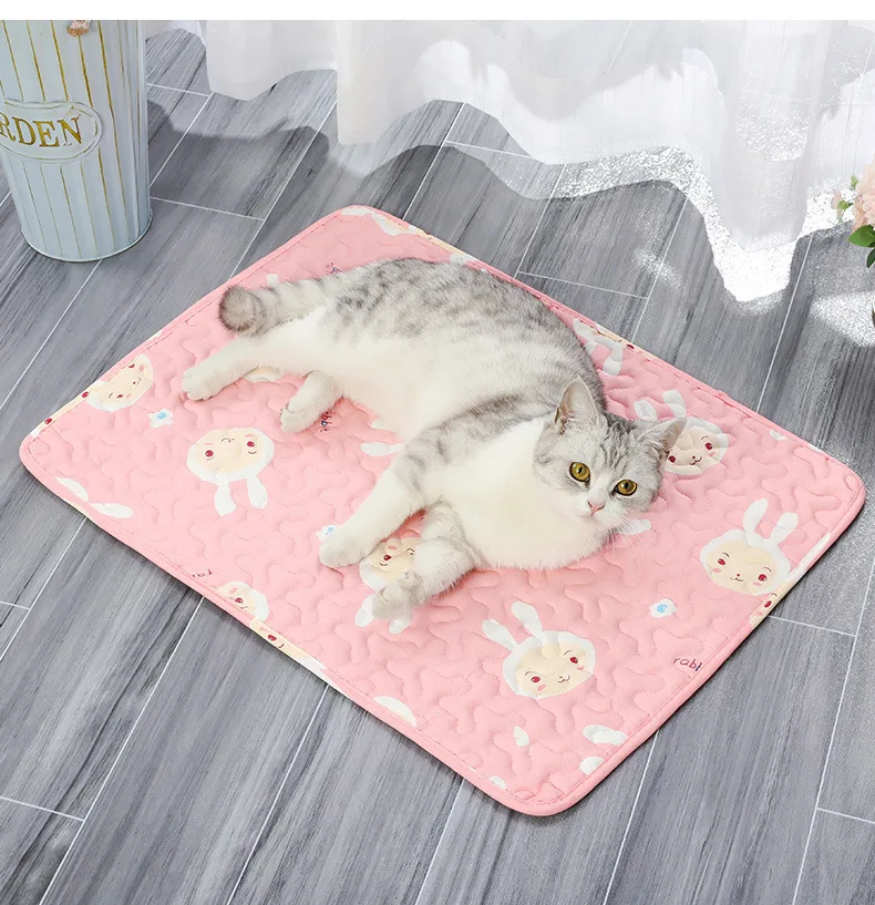 Dog Color Striped Sleeping Pad Indoor Small Dog Cute Square Cat Sleeping Pad Breathable Multi-size All Seasons